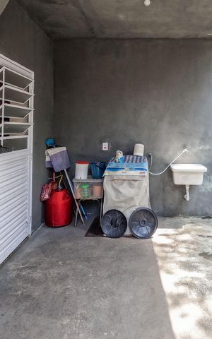 Casa à venda com 130m², 5 quartos e 2 vagas