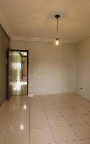Casa à venda com 120m², 3 quartos e 2 vagasSuíte