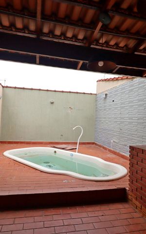 Casa à venda com 120m², 3 quartos e 2 vagasÁrea de Serviço