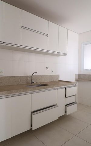 Apartamento para alugar com 109m², 3 quartos e 2 vagasCozinha
