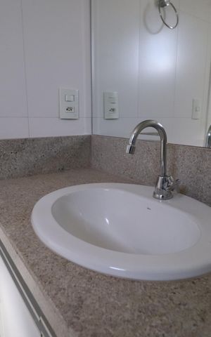 Apartamento para alugar com 109m², 3 quartos e 2 vagasBanheiro do Quarto 3