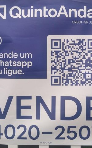 Casa à venda com 210m², 4 quartos e 4 vagas Casa à venda com 210m², 4 quartos e 4 vagasFachada
