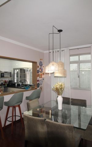 Casa à venda com 210m², 4 quartos e 4 vagasCozinha / Sala de Jantar