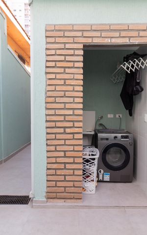 Casa para alugar com 200m², 3 quartos e 2 vagas Casa para alugar com 200m², 3 quartos e 2 vagasÁrea de Serviço - Quintal