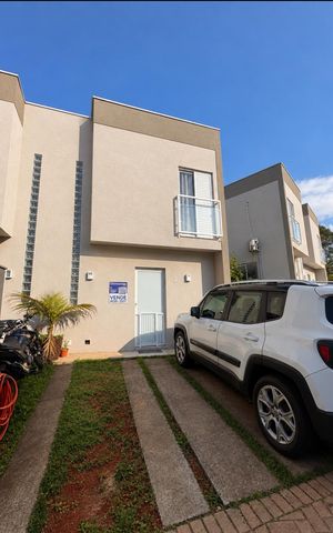 Casa de condomínio à venda com 70m², 2 quartos e 2 vagas Casa de condomínio à venda com 70m², 2 quartos e 2 vagasFachada