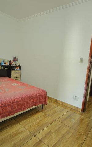 Casa para alugar com 97m², 2 quartos e 2 vagasQuarto 1 