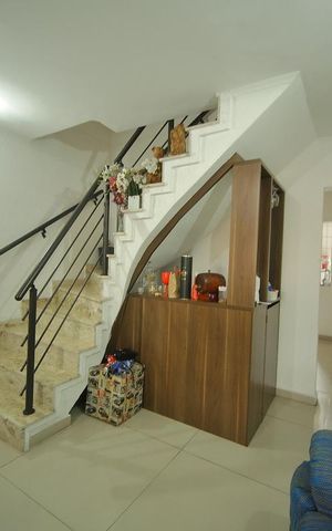 Casa para alugar com 97m², 2 quartos e 2 vagasSala