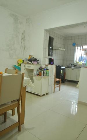 Casa para alugar com 97m², 2 quartos e 2 vagasCopa/Cozinha 