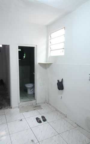 Casa para alugar com 82m², 2 quartos e 1 vagaSala