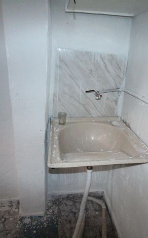 Casa para alugar com 82m², 2 quartos e 1 vagaÁrea de Serviço