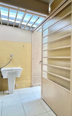 Casa para alugar com 105m², 2 quartos e 1 vaga Casa para alugar com 105m², 2 quartos e 1 vagaÁrea de Serviço