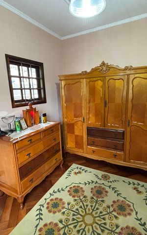 Casa à venda com 390m², 4 quartos e 4 vagas Casa à venda com 390m², 4 quartos e 4 vagasCloset da suite