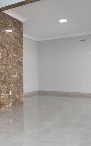 Casa à venda com 200m², 3 quartos e 3 vagas