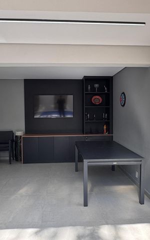 Casa de condomínio para alugar com 400m², 3 quartos e 3 vagas Casa de condomínio para alugar com 400m², 3 quartos e 3 vagasÁrea gourmet