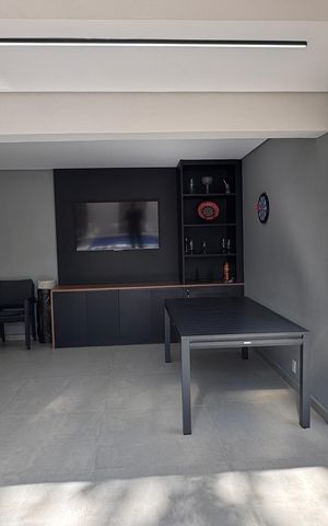 Casa de condomínio para alugar com 400m², 3 quartos e 3 vagas Casa de condomínio para alugar com 400m², 3 quartos e 3 vagasÁrea gourmet