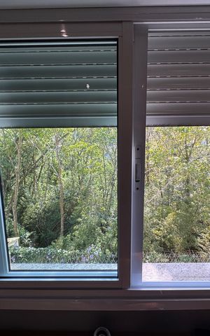 Casa de condomínio para alugar com 400m², 3 quartos e 3 vagas Casa de condomínio para alugar com 400m², 3 quartos e 3 vagasVista da suite 1