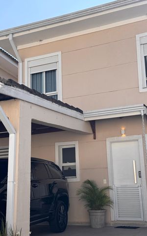 Casa de condomínio para alugar com 400m², 3 quartos e 3 vagas Casa de condomínio para alugar com 400m², 3 quartos e 3 vagasFachada