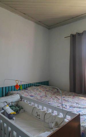 Casa à venda com 300m², 5 quartos e 3 vagas Casa à venda com 300m², 5 quartos e 3 vagasQuarto 1