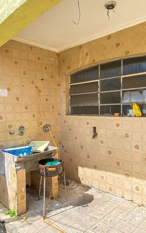 Casa à venda com 98m², 2 quartos e 1 vaga Casa à venda com 98m², 2 quartos e 1 vagaÁrea de Serviço