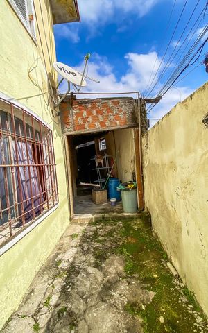 Casa à venda com 98m², 2 quartos e 1 vaga Casa à venda com 98m², 2 quartos e 1 vagaÁrea de Serviço