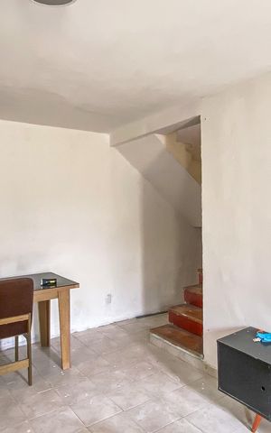 Casa à venda com 98m², 2 quartos e 1 vaga Casa à venda com 98m², 2 quartos e 1 vagaSala