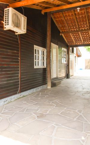 Casa para alugar com 144m², 4 quartos e 4 vagas Casa para alugar com 144m², 4 quartos e 4 vagasÁrea externa