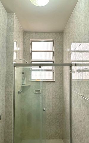 Apartamento à venda com 172m², 3 quartos e 1 vaga