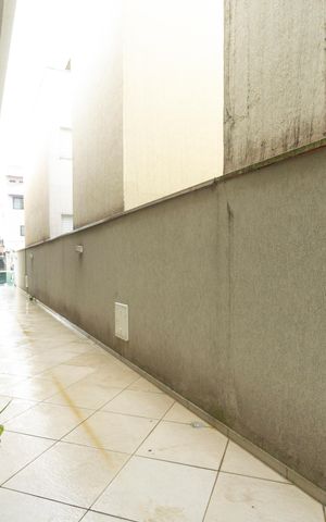 Casa de condomínio à venda com 60m², 2 quartos e 1 vaga Casa de condomínio à venda com 60m², 2 quartos e 1 vagaCorredor externo