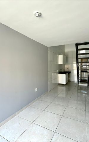 Studio para alugar com 200m², 1 quarto e sem vaga Studio para alugar com 200m², 1 quarto e sem vagaSala