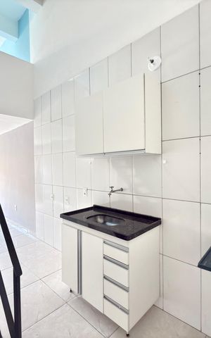 Studio para alugar com 200m², 1 quarto e sem vaga Studio para alugar com 200m², 1 quarto e sem vagaCozinha e Área de Serviço