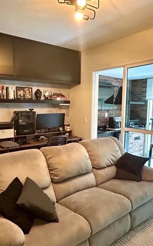 Apartamento à venda com 80m², 2 quartos e 1 vaga Apartamento à venda com 80m², 2 quartos e 1 vagaSala