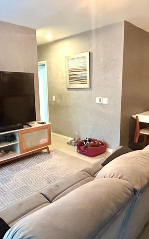 Apartamento à venda com 80m², 2 quartos e 1 vaga Apartamento à venda com 80m², 2 quartos e 1 vagaSala