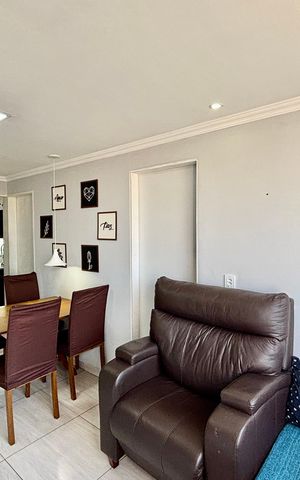 Apartamento à venda com 48m², 3 quartos e 1 vaga Apartamento à venda com 48m², 3 quartos e 1 vagaSala