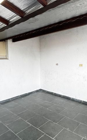 Casa para alugar com 120m², 3 quartos e 1 vaga Casa para alugar com 120m², 3 quartos e 1 vagaÁrea de Serviço