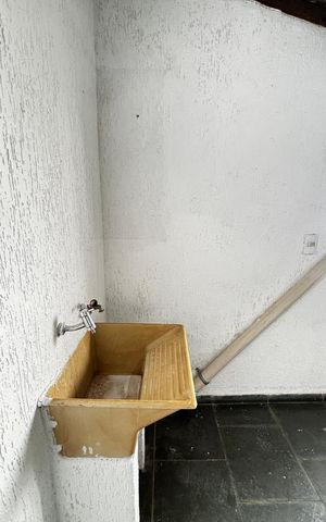Casa para alugar com 120m², 3 quartos e 1 vaga Casa para alugar com 120m², 3 quartos e 1 vagaÁrea de Serviço