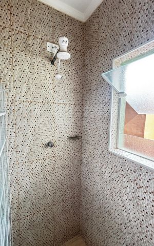 Casa para alugar com 120m², 3 quartos e 1 vaga Casa para alugar com 120m², 3 quartos e 1 vagaBanheiro