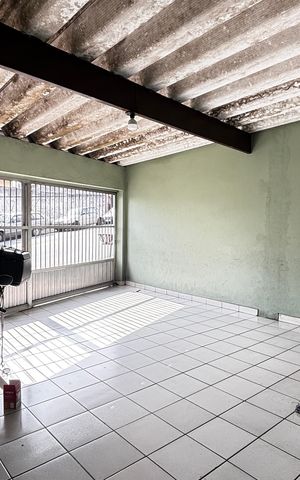 Casa para alugar com 120m², 3 quartos e 1 vaga Casa para alugar com 120m², 3 quartos e 1 vagaGaragem