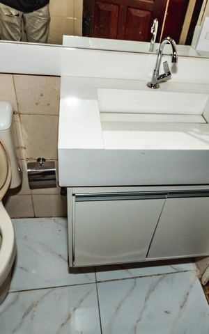 Casa para alugar com 200m², 4 quartos e 2 vagasBanheiro Social