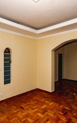 Casa para alugar com 200m², 4 quartos e 2 vagasSala