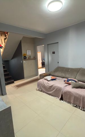 Casa à venda com 180m², 6 quartos e 2 vagas