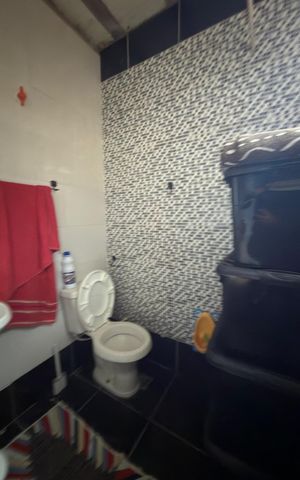Casa à venda com 180m², 6 quartos e 2 vagas