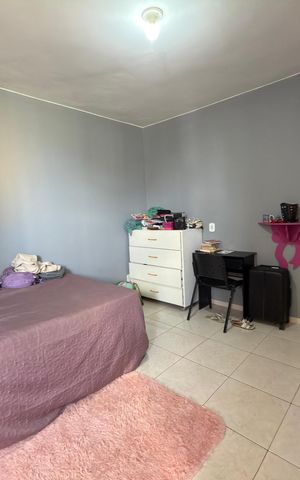 Casa à venda com 180m², 6 quartos e 2 vagas