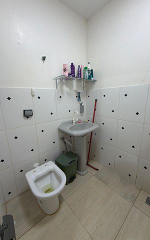 Casa à venda com 180m², 6 quartos e 2 vagas