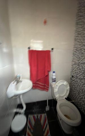 Casa à venda com 180m², 6 quartos e 2 vagas