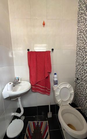 Casa à venda com 180m², 6 quartos e 2 vagas