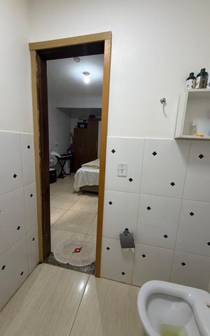 Casa à venda com 180m², 6 quartos e 2 vagas