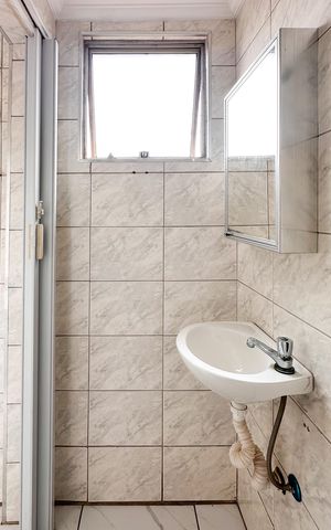 Apartamento para alugar com 64m², 2 quartos e 1 vaga Apartamento para alugar com 64m², 2 quartos e 1 vagaBanheiro de serviço