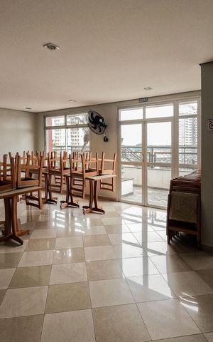 Apartamento à venda com 76m², 3 quartos e 2 vagas Apartamento à venda com 76m², 3 quartos e 2 vagasÁrea comum - Salão de festas