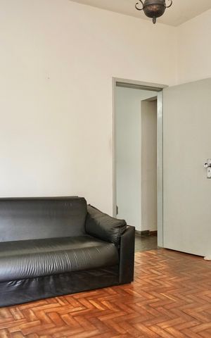 Casa à venda com 430m², 3 quartos e 1 vaga Casa à venda com 430m², 3 quartos e 1 vagaSala