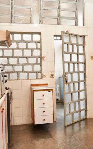Casa à venda com 430m², 3 quartos e 1 vaga Casa à venda com 430m², 3 quartos e 1 vagaCozinha